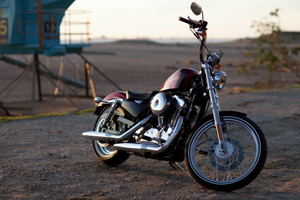 Harley Davidson Seventy Two